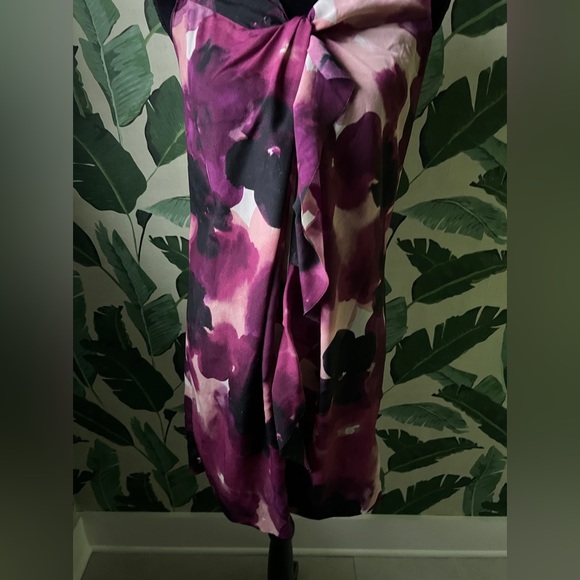 Ann Taylor LOFT Purple Watercolor Floral Shift Dress Size 4P - Picture 3 of 7